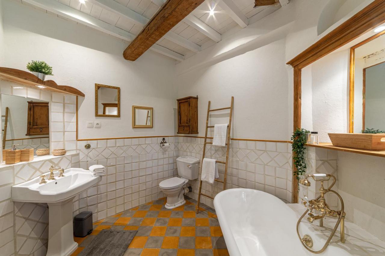 Le Mas Des Cerisiers Jacuzzi Et Sauna Inclus Pour Tous Les Logements Авіньйон Екстер'єр фото